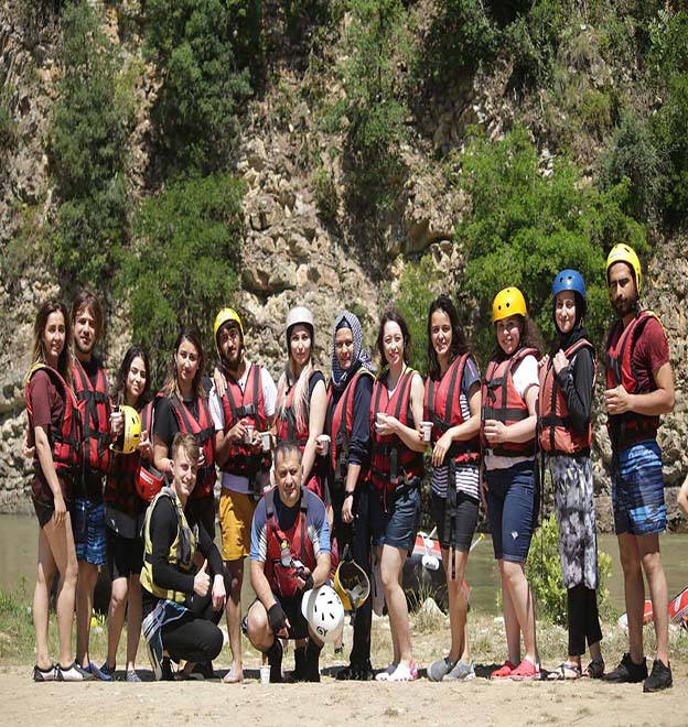 düzce rafting yapan bir grup fotoğrafı